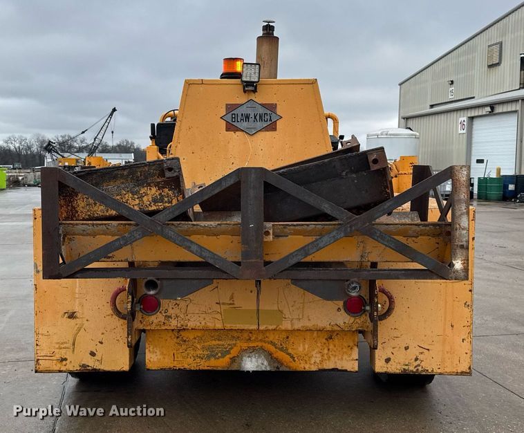 image for item DH9809 1998 Blaw-Knox RW-195D road widener