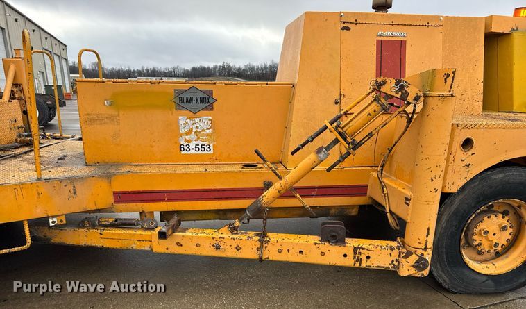 image for item DH9809 1998 Blaw-Knox RW-195D road widener