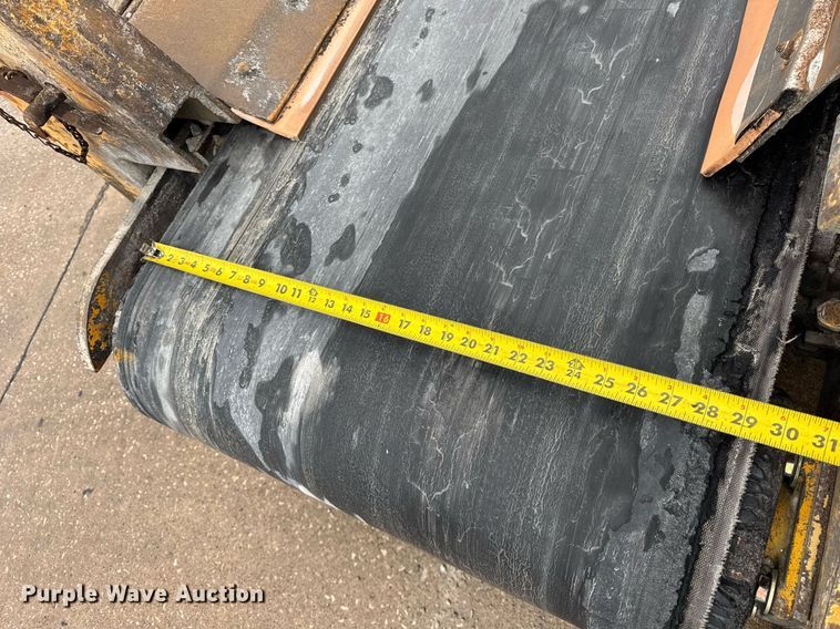 image for item DH9809 1998 Blaw-Knox RW-195D road widener