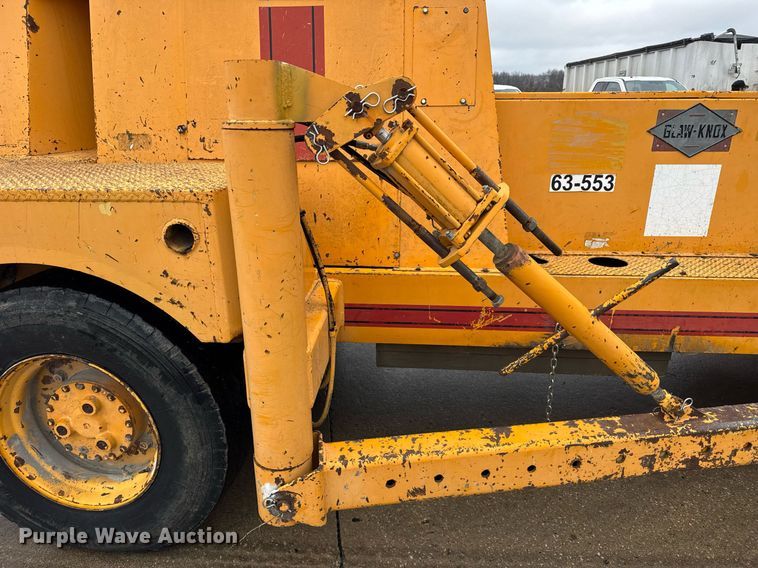 image for item DH9809 1998 Blaw-Knox RW-195D road widener