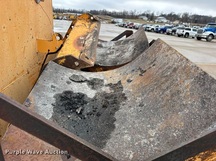 image for item DH9809 1998 Blaw-Knox RW-195D road widener