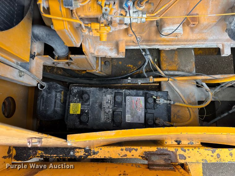 image for item DH9809 1998 Blaw-Knox RW-195D road widener