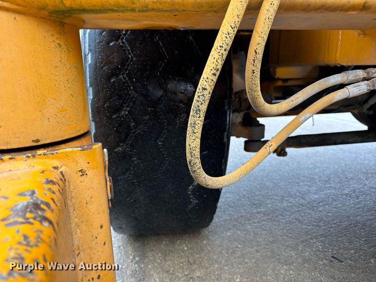 image for item DH9809 1998 Blaw-Knox RW-195D road widener