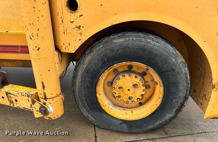 image for item DH9809 1998 Blaw-Knox RW-195D road widener