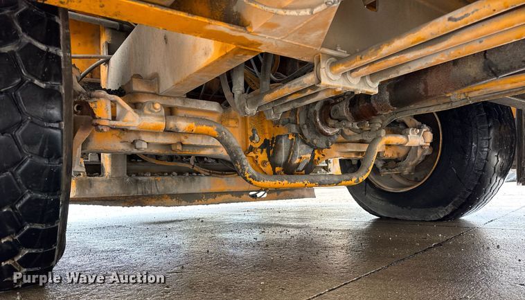 image for item DH9809 1998 Blaw-Knox RW-195D road widener