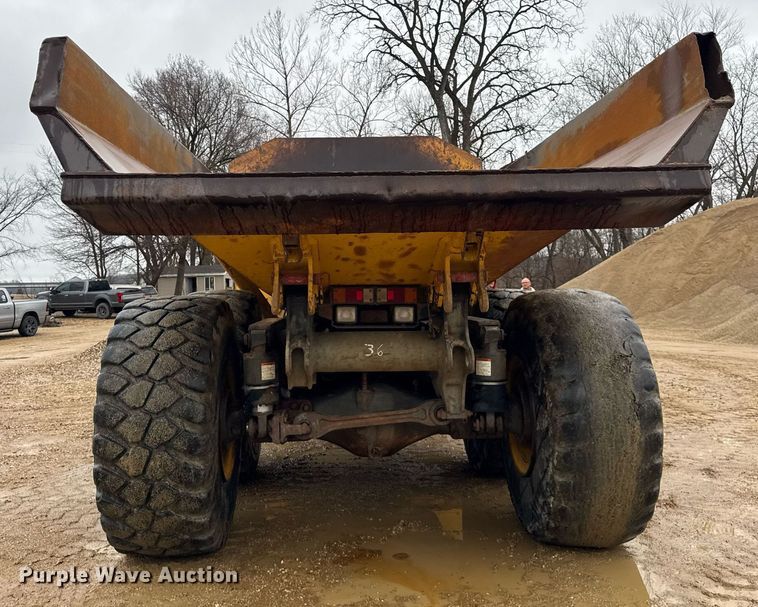 image for item DH9815 2005 Komatsu HM350-1 articulated haul truck