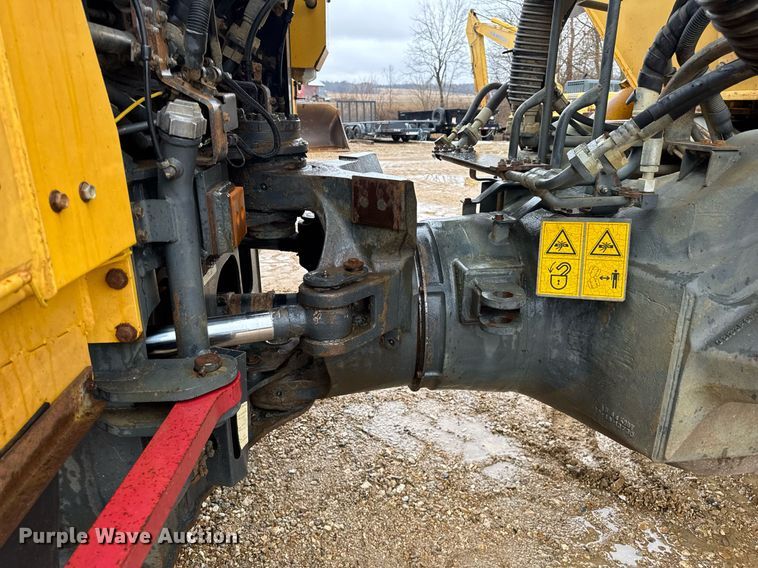 image for item DH9815 2005 Komatsu HM350-1 articulated haul truck