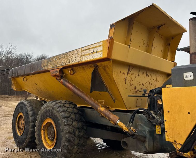 image for item DH9815 2005 Komatsu HM350-1 articulated haul truck