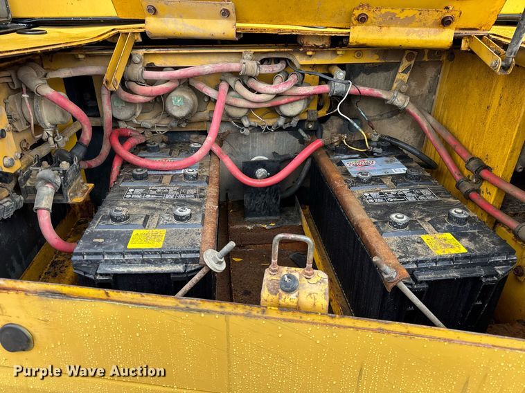 image for item DH9815 2005 Komatsu HM350-1 articulated haul truck