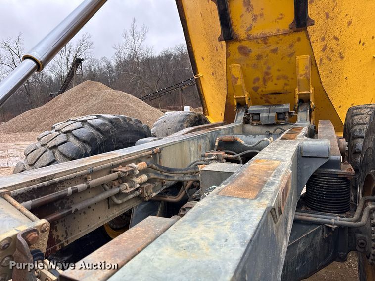 image for item DH9815 2005 Komatsu HM350-1 articulated haul truck