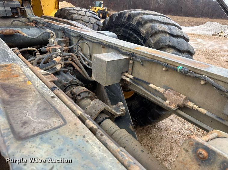 image for item DH9815 2005 Komatsu HM350-1 articulated haul truck