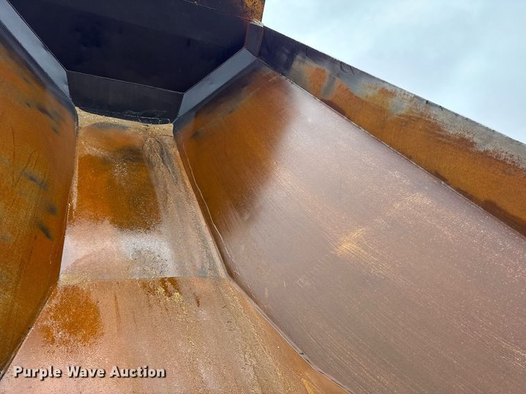 image for item DH9815 2005 Komatsu HM350-1 articulated haul truck