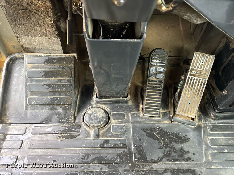 image for item DH9815 2005 Komatsu HM350-1 articulated haul truck