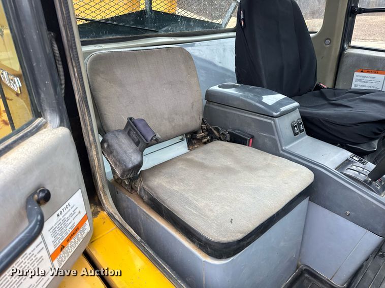 image for item DH9815 2005 Komatsu HM350-1 articulated haul truck