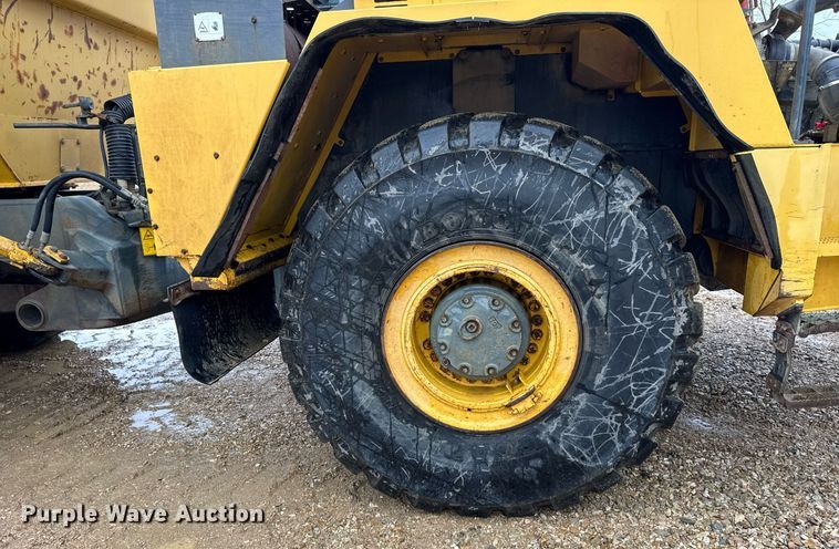 image for item DH9815 2005 Komatsu HM350-1 articulated haul truck