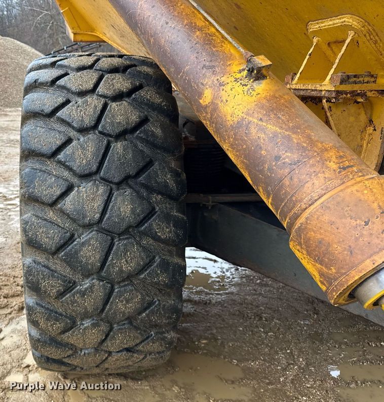 image for item DH9815 2005 Komatsu HM350-1 articulated haul truck