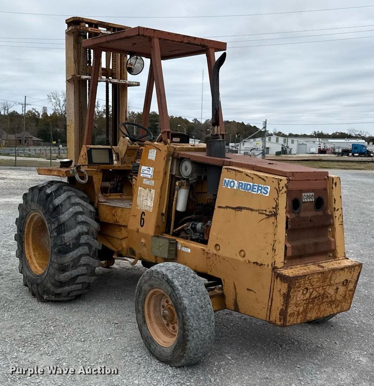 image for item DJ0849 1989 Case 586E forklift