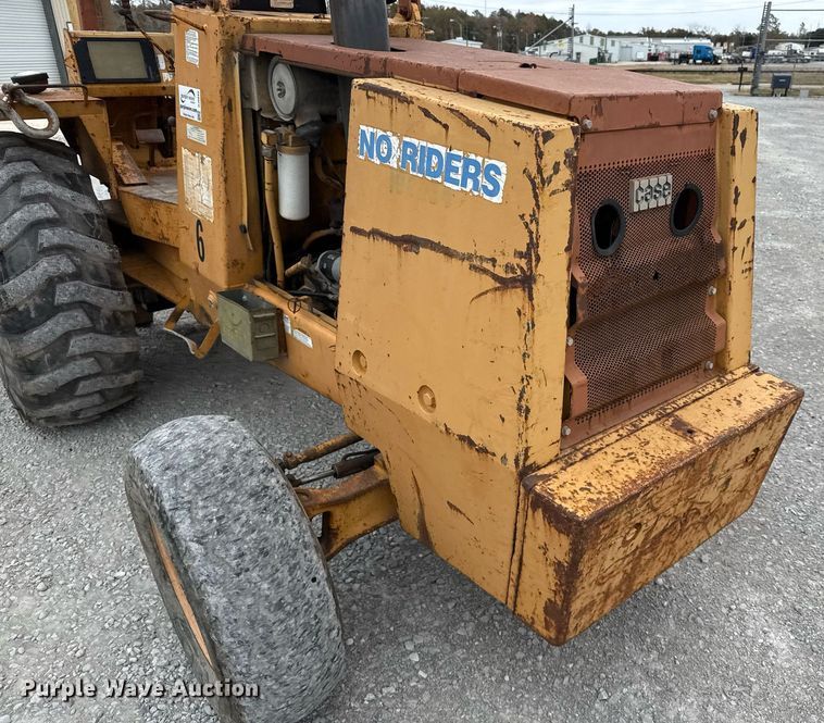 image for item DJ0849 1989 Case 586E forklift