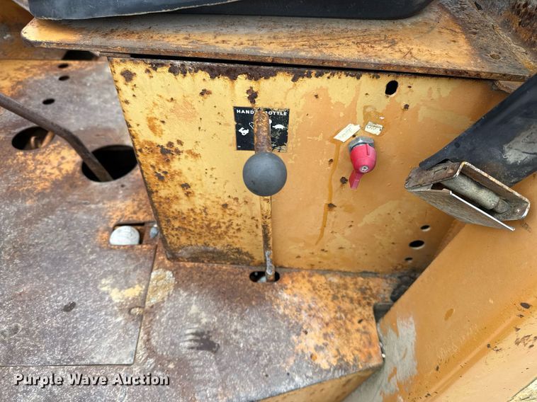 image for item DJ0849 1989 Case 586E forklift