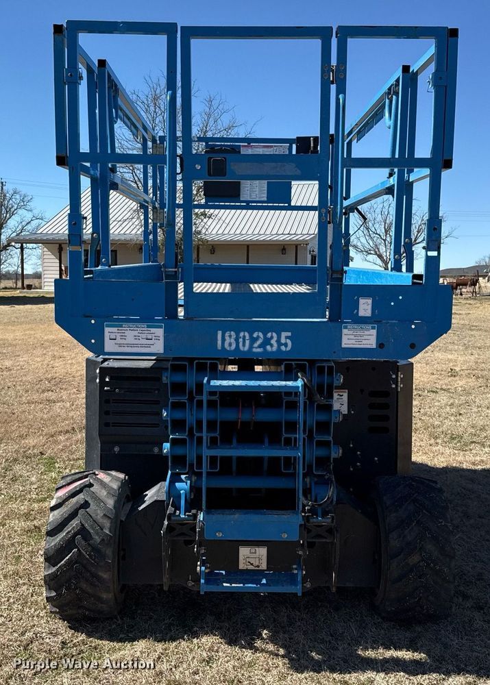 image for item DJ0914 2018 Genie GS3369 RT scissor lift