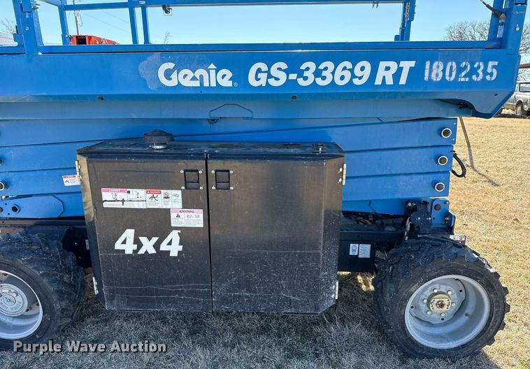 image for item DJ0914 2018 Genie GS3369 RT scissor lift