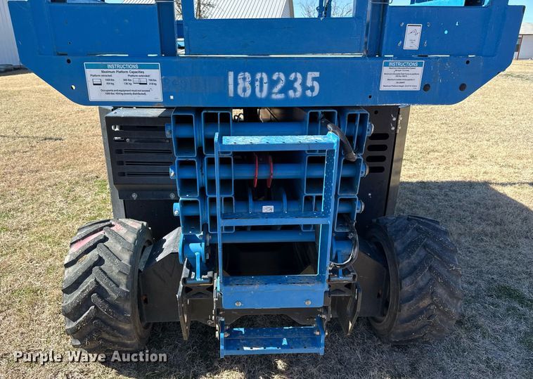 image for item DJ0914 2018 Genie GS3369 RT scissor lift