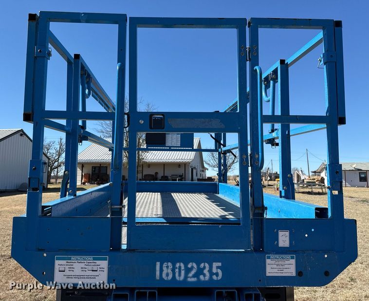 image for item DJ0914 2018 Genie GS3369 RT scissor lift