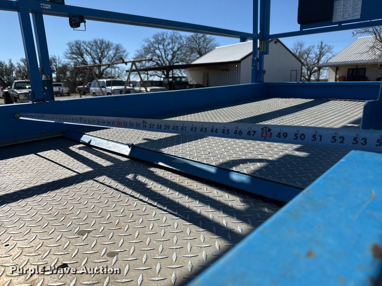 image for item DJ0914 2018 Genie GS3369 RT scissor lift