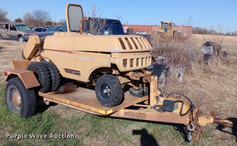 image for item DK7435 Rayco RG30 stump grinder