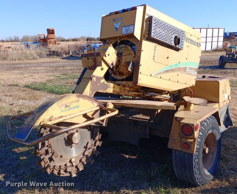 image for item DK7436 2006 Vermeer  SC1102A stump grinder