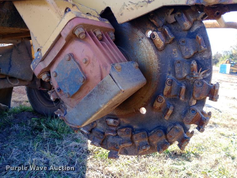 image for item DK7436 2006 Vermeer  SC1102A stump grinder