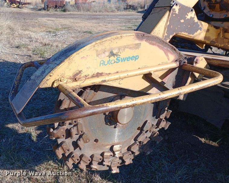 image for item DK7436 2006 Vermeer  SC1102A stump grinder