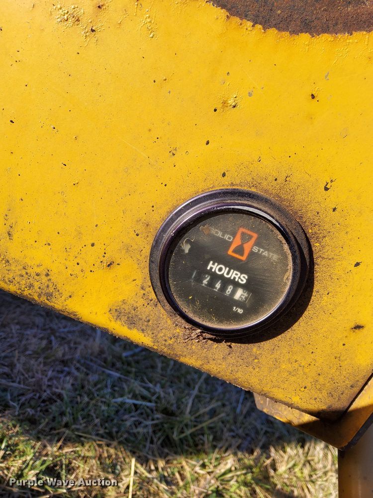 image for item DK7436 2006 Vermeer  SC1102A stump grinder