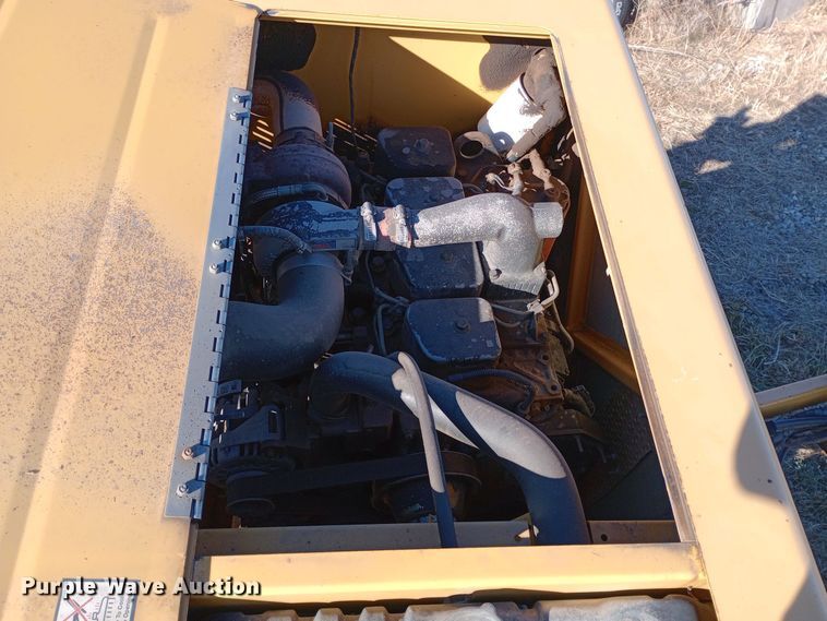 image for item DK7436 2006 Vermeer  SC1102A stump grinder