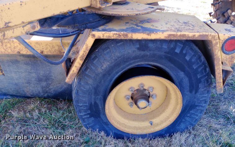 image for item DK7436 2006 Vermeer  SC1102A stump grinder