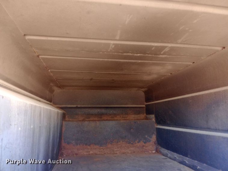 image for item DK7441 1994 Ford  F700 chipper truck