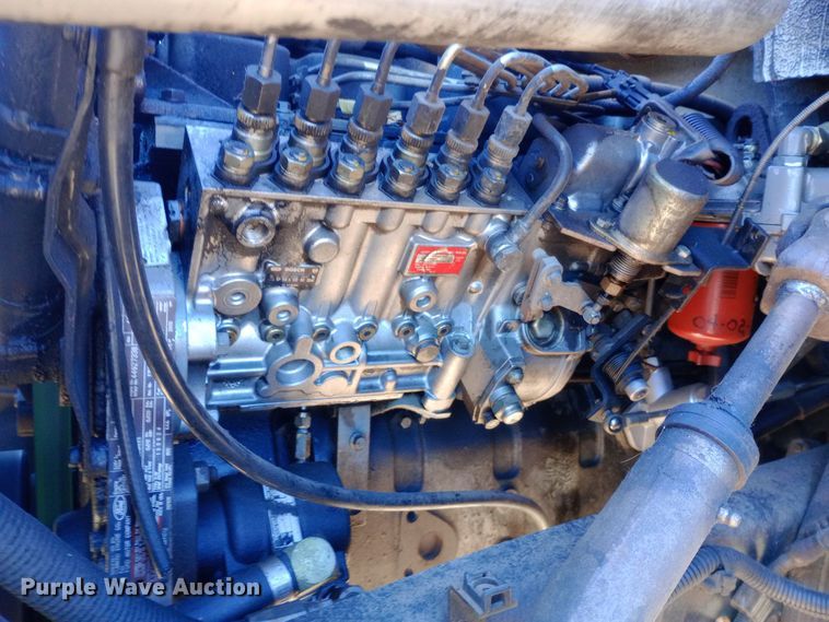 image for item DK7441 1994 Ford  F700 chipper truck