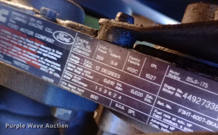 image for item DK7441 1994 Ford  F700 chipper truck