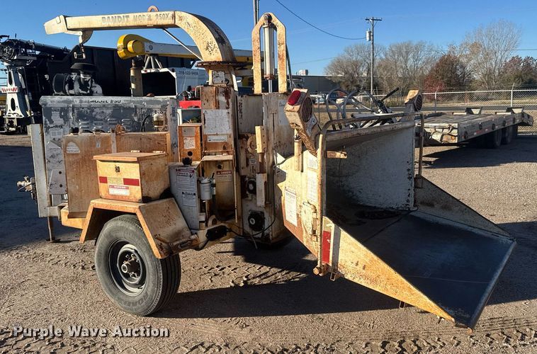 image for item DK7442 2000 Bandit 250XP wood chipper