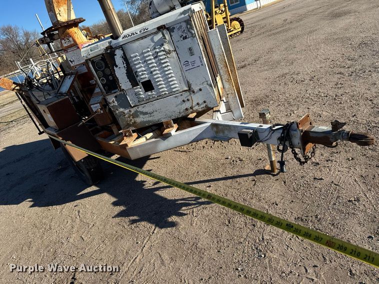 image for item DK7442 2000 Bandit 250XP wood chipper