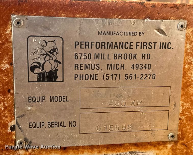 image for item DK7442 2000 Bandit 250XP wood chipper