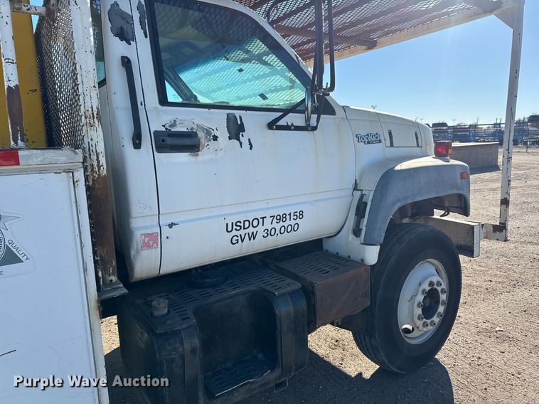 image for item DK7443 1995 GMC TopKick C6500 forestry bucket truck