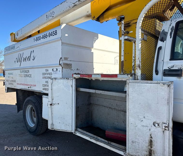 image for item DK7443 1995 GMC TopKick C6500 forestry bucket truck