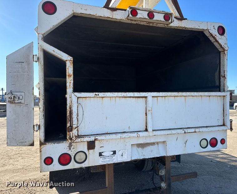 image for item DK7443 1995 GMC TopKick C6500 forestry bucket truck