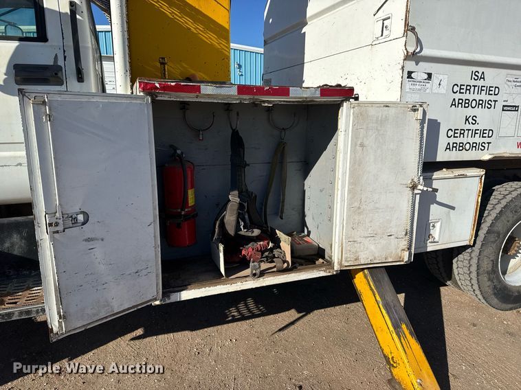 image for item DK7443 1995 GMC TopKick C6500 forestry bucket truck