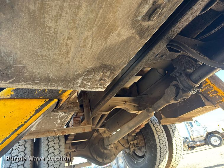 image for item DK7443 1995 GMC TopKick C6500 forestry bucket truck