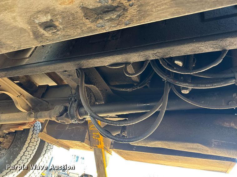 image for item DK7443 1995 GMC TopKick C6500 forestry bucket truck