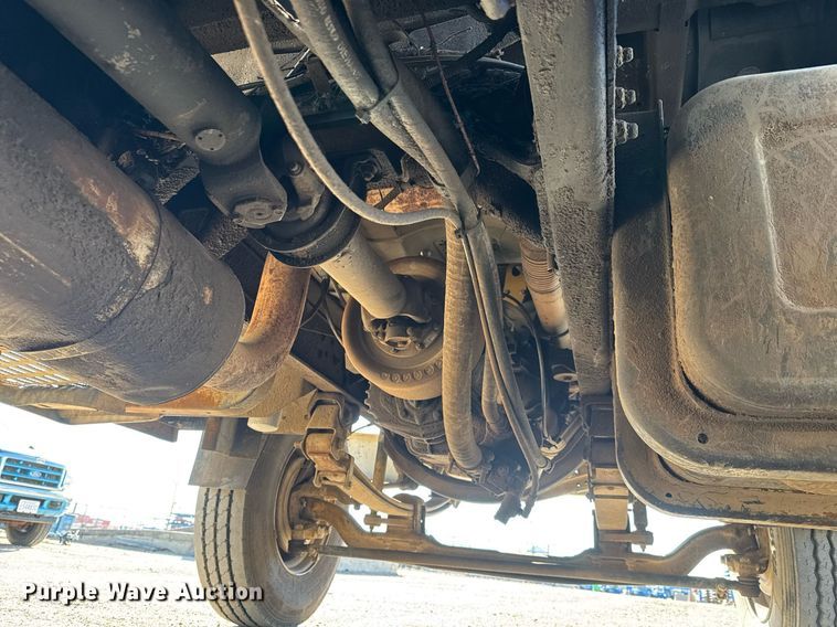 image for item DK7443 1995 GMC TopKick C6500 forestry bucket truck