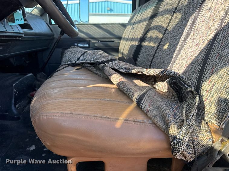 image for item DK7443 1995 GMC TopKick C6500 forestry bucket truck