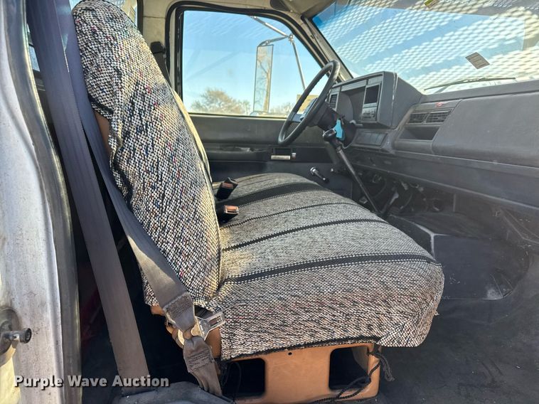 image for item DK7443 1995 GMC TopKick C6500 forestry bucket truck